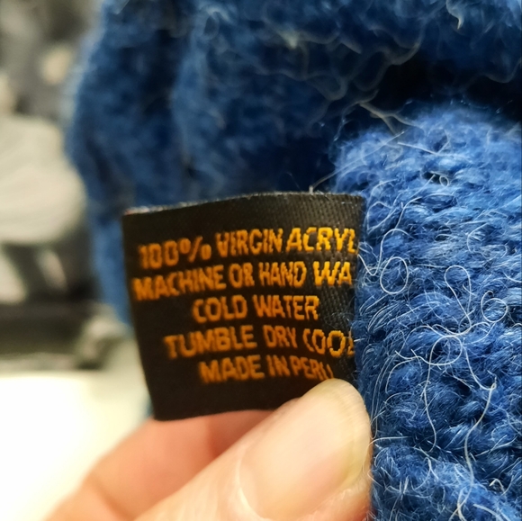 Peruvian Trading Company Knit Hat Beanie Blue Cream Soft Fuzzy Womens - Picture 8 of 9